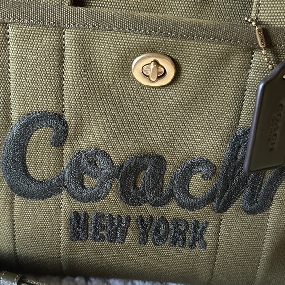 Coach cargo tote - Picture 2 of 16